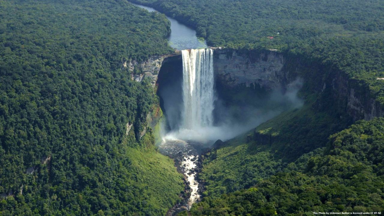 202101 Kaieteur Falls in Guyana